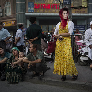 Experienced photojournalist Kevin Frayer has won the Getty Images & Chris Hondros Fund award, which offers recipients a grant of $US 20,000.